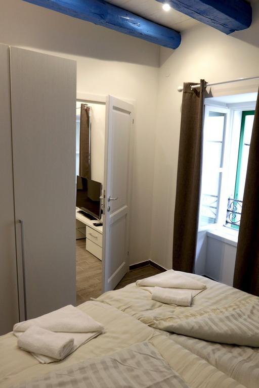 Centar Vodice Apartmani Rum bild