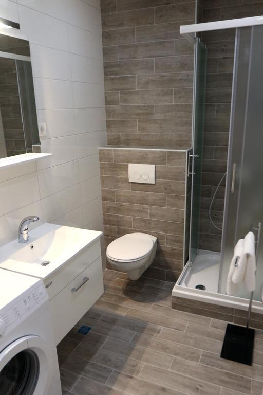 Centar Vodice Apartmani Rum bild
