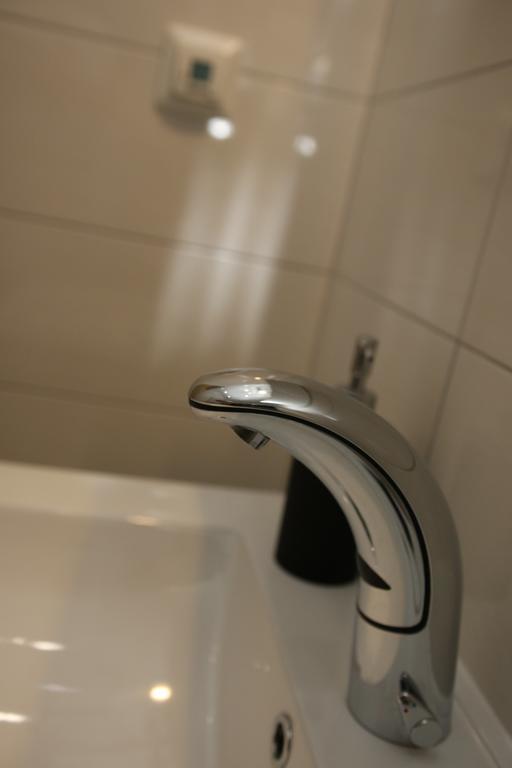 Centar Vodice Apartmani Rum bild
