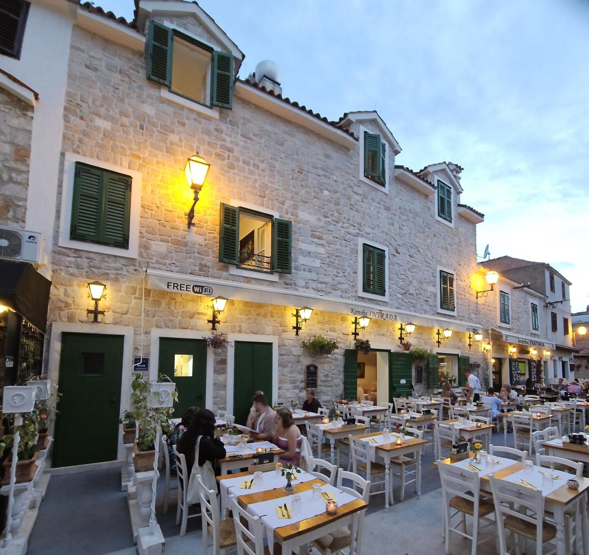 Centar Vodice Apartmani Exteriör bild