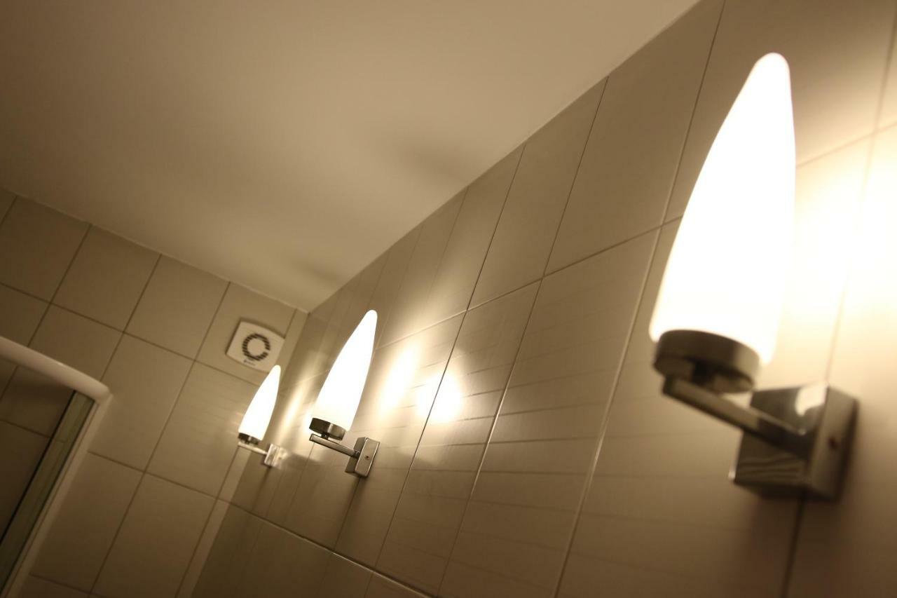 Centar Vodice Apartmani Rum bild